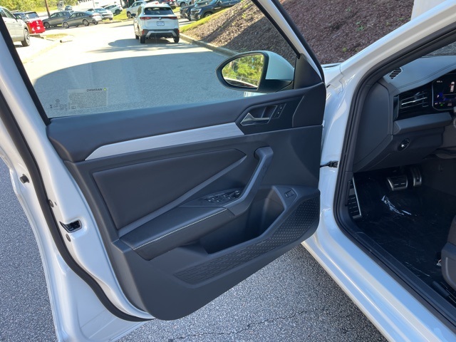 2026 Volkswagen Jetta 1.5T Sport photo 4