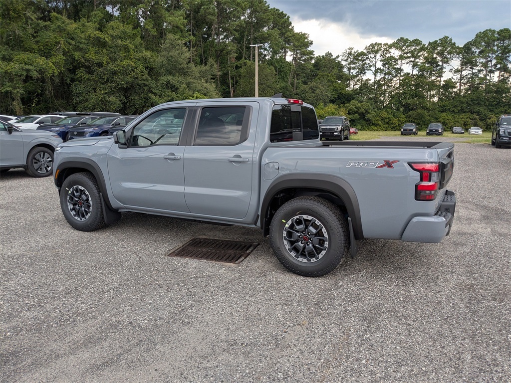 2025 Nissan Frontier PRO-X photo 5