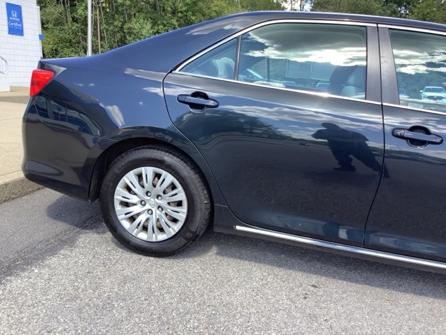 2012 Toyota Camry LE photo 7