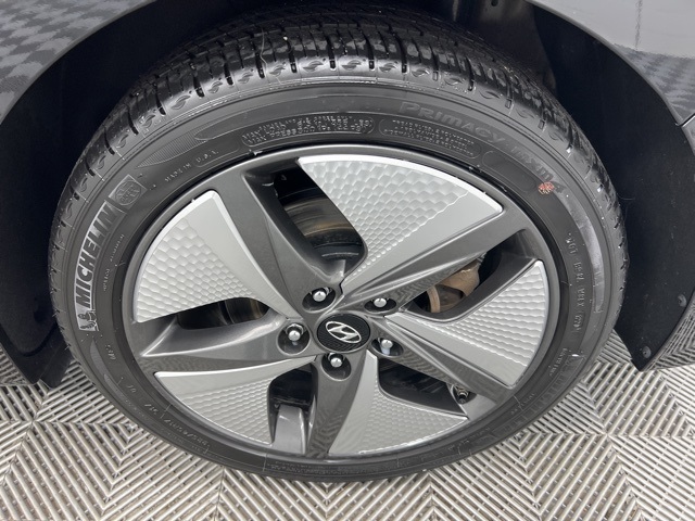 2020 Hyundai Ioniq SEL photo 10