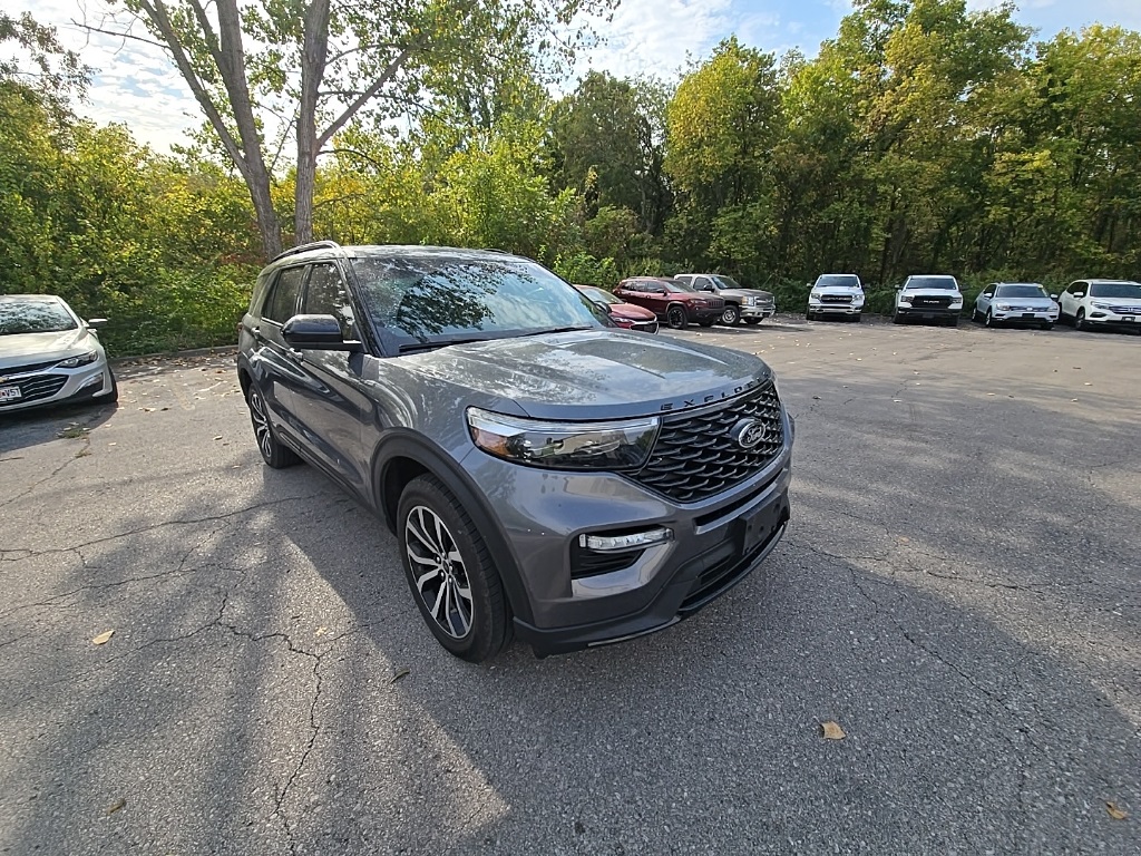 2022 Ford Explorer ST-Line photo 3