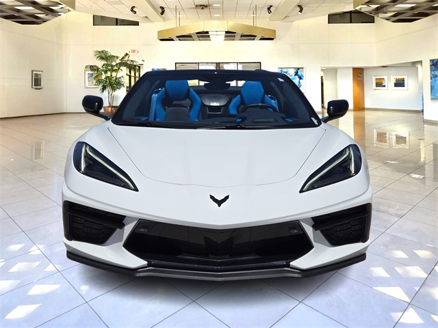 2023 Chevrolet Corvette Stingray 3LT photo 2