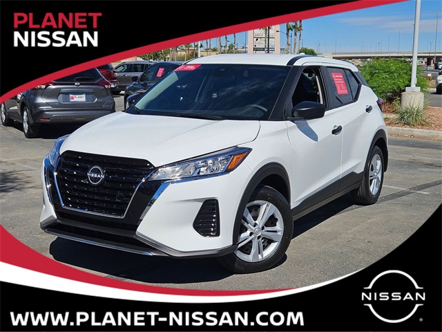 2025 Nissan KICKS PLAY Base