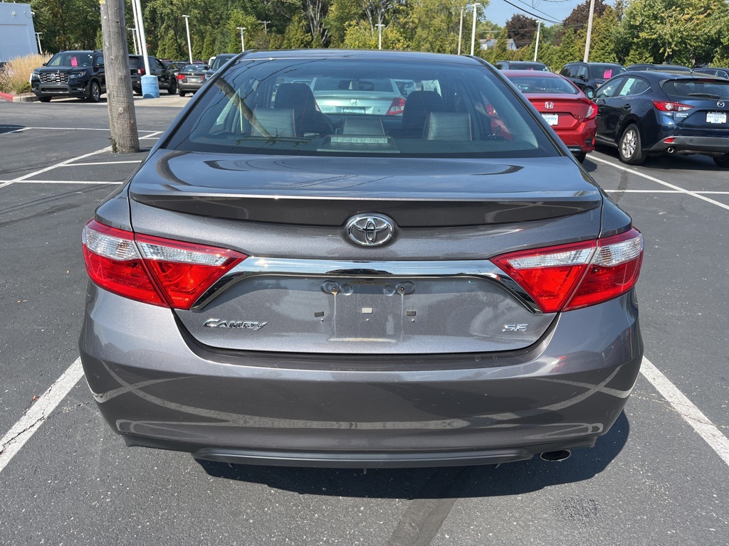 2015 Toyota Camry photo 5