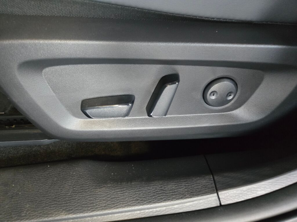 2025 Mitsubishi Outlander S-AWC photo 19