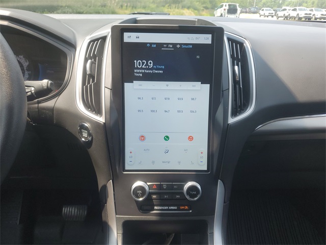 2022 Ford Edge SEL photo 6