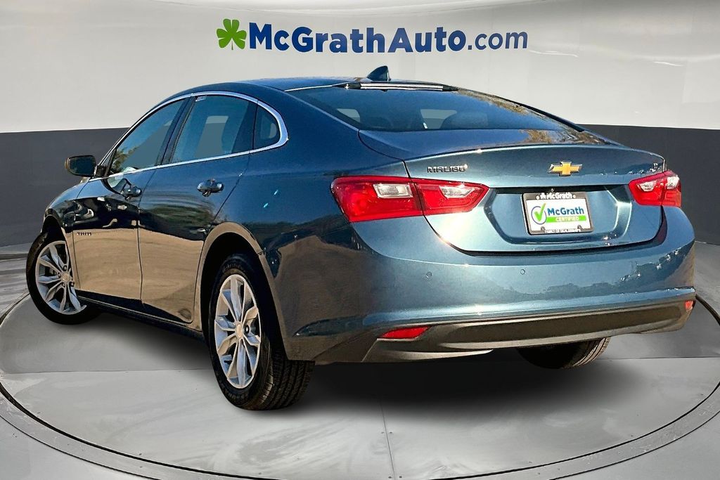 2024 Chevrolet Malibu 1LT photo 4