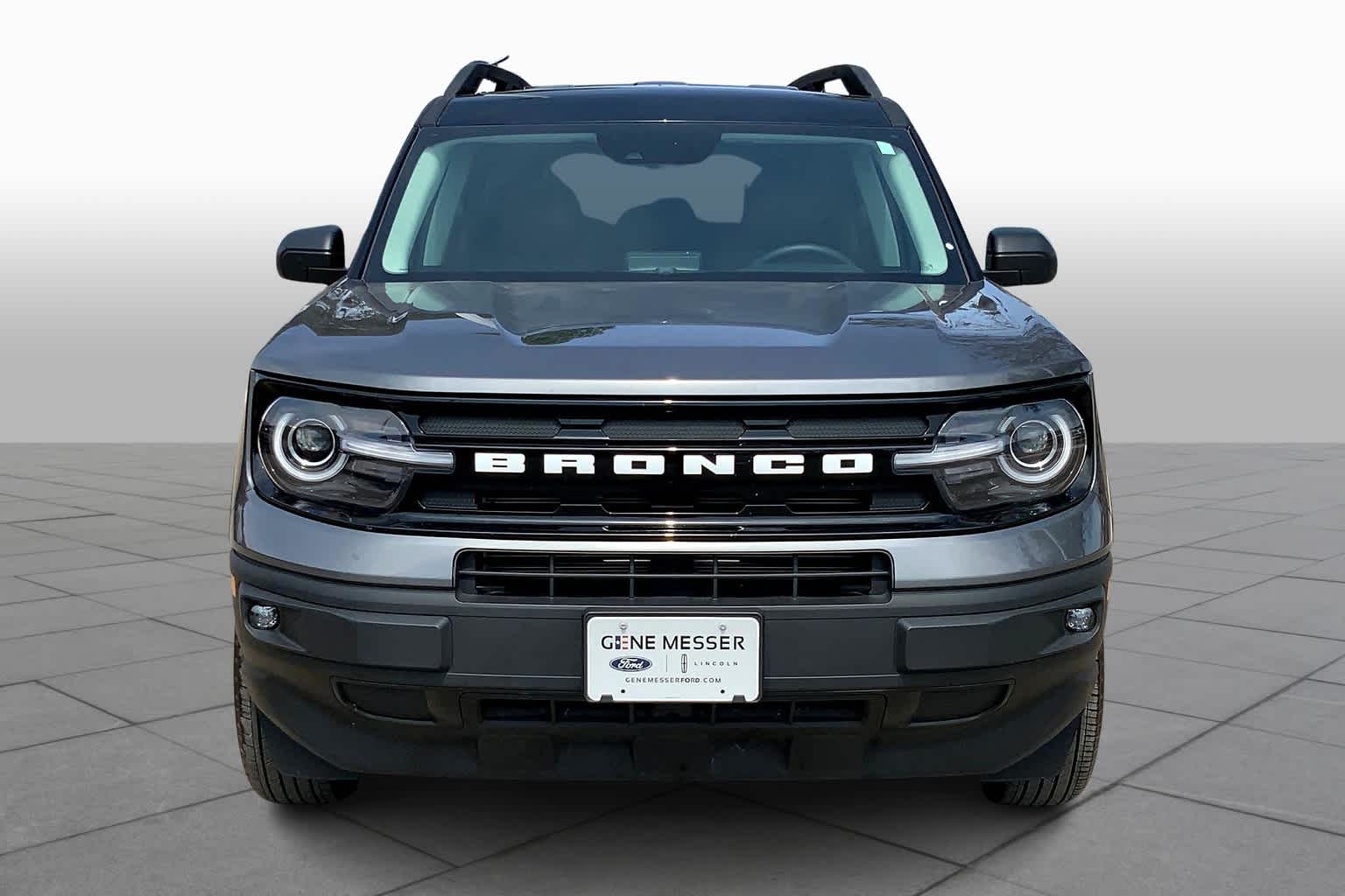 2022 Ford Bronco Sport Outer Banks photo 2