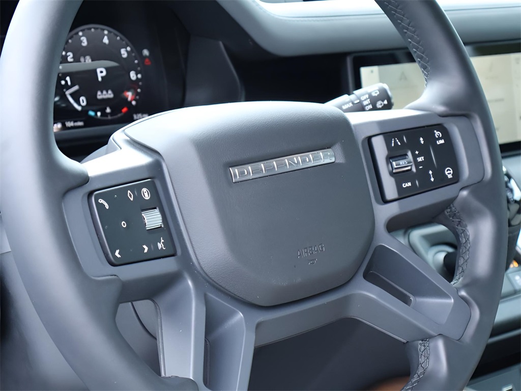 2024 Land Rover Defender 110 X-Dynamic SE photo 14