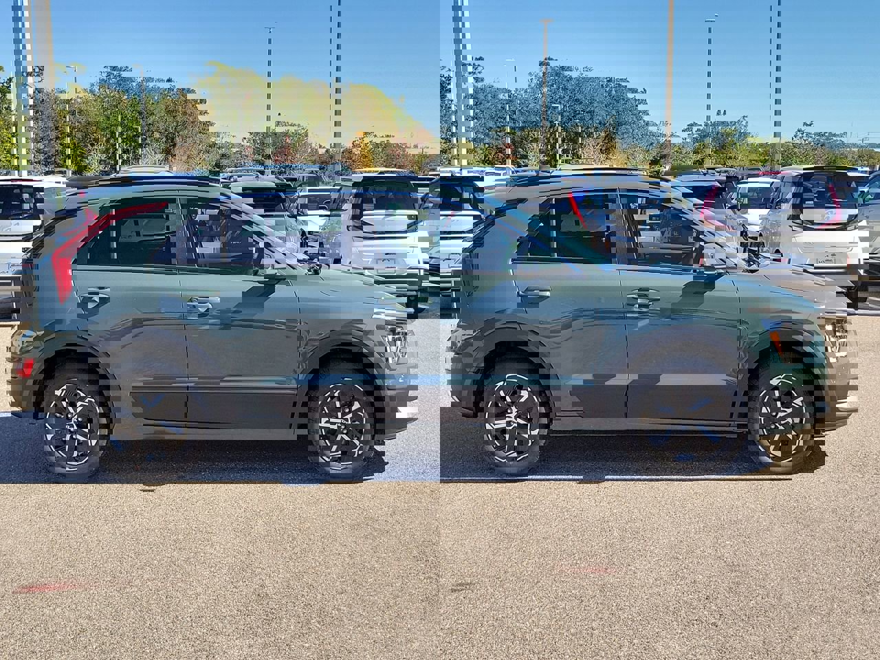 2025 Kia Niro EX photo 4
