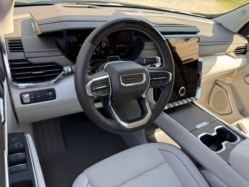 2025 Gmc Acadia Denali photo 2