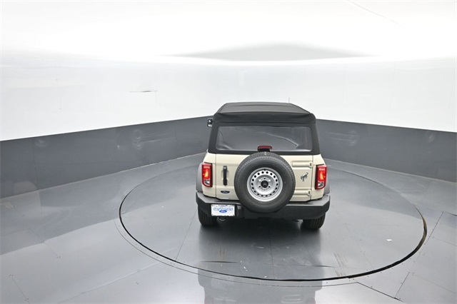 2025 Ford Bronco Base photo 18