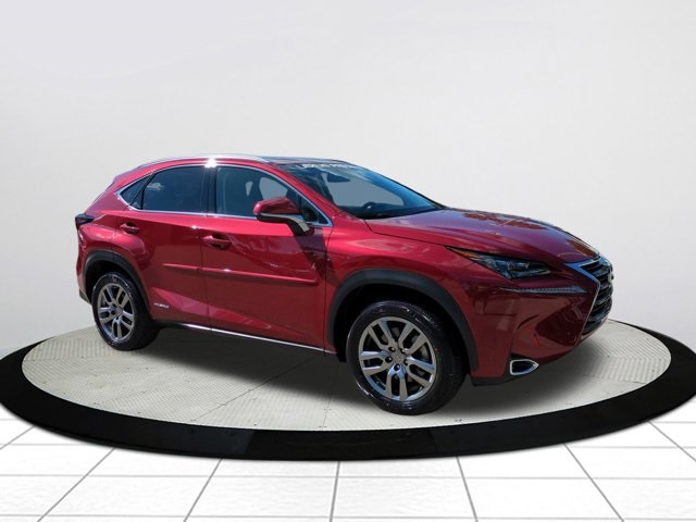 2015 Lexus NX 300h's photo