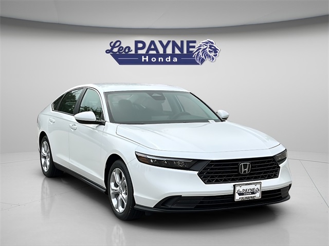 2025 Honda Accord LX's photo