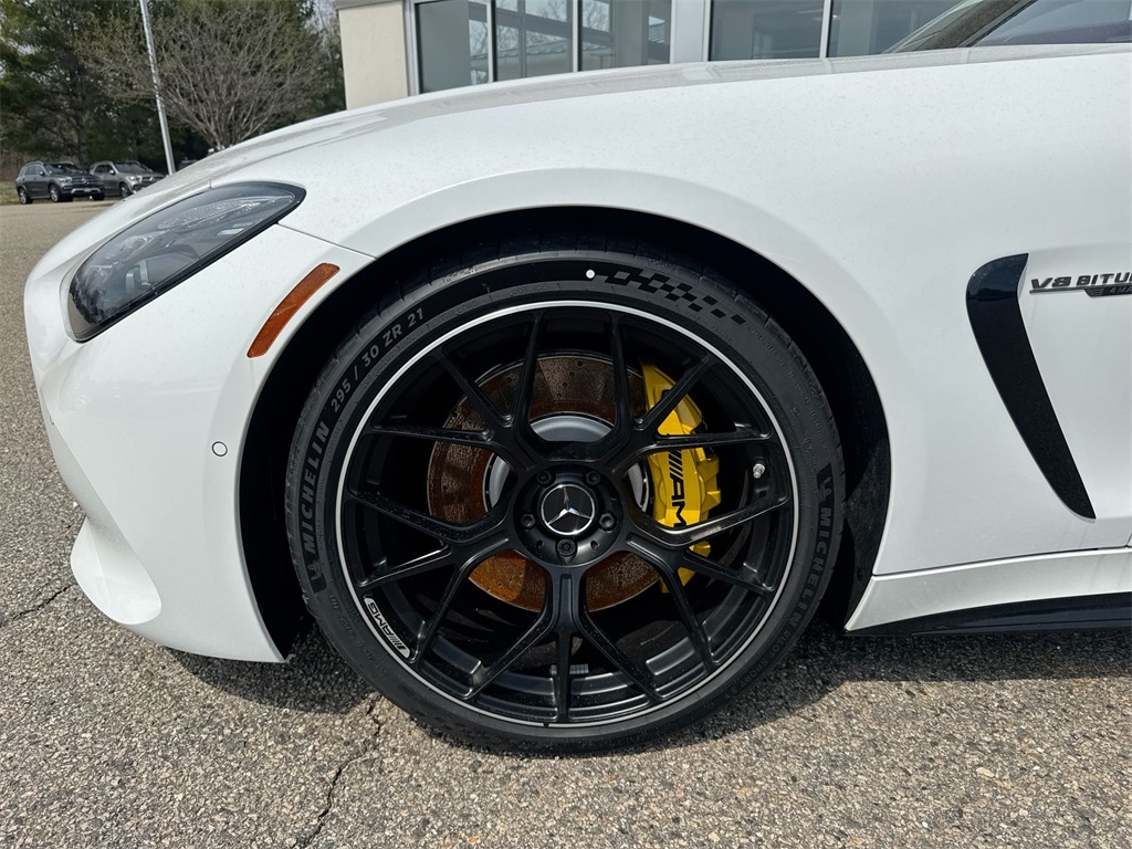 2025 Mercedes Benz AMG GT photo 10