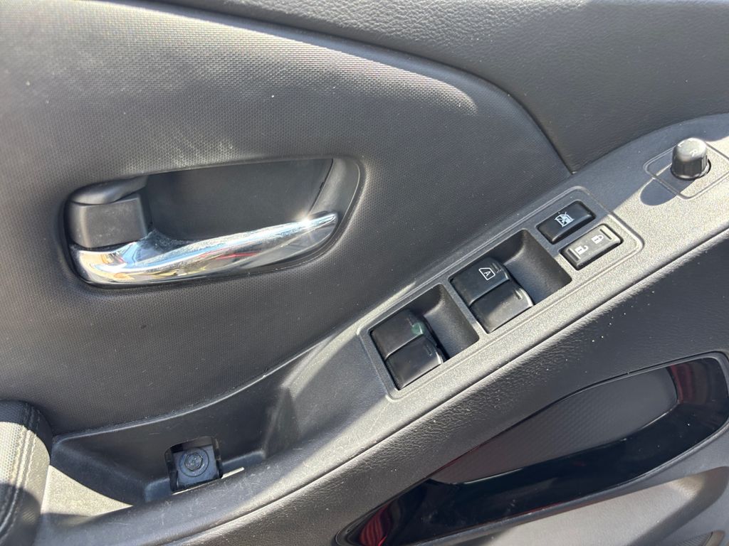 2022 Nissan Frontier PRO-X photo 12