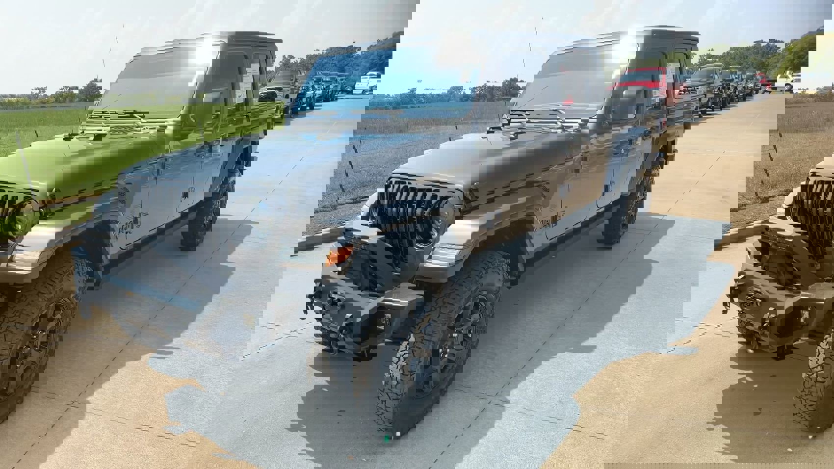2023 Jeep Gladiator Freedom photo 3