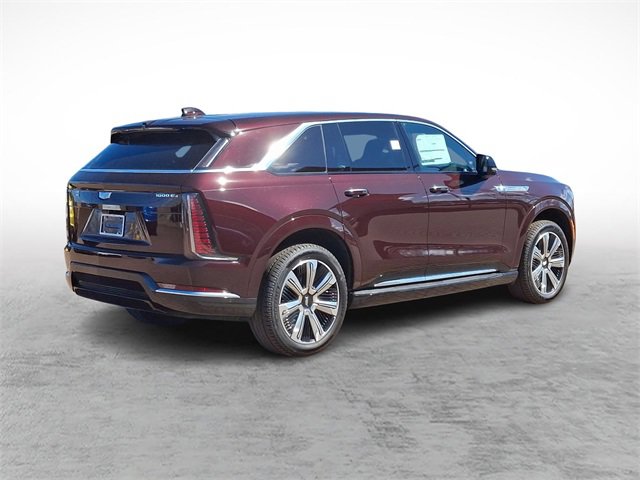 2025 Cadillac Escalade IQ Luxury photo 3