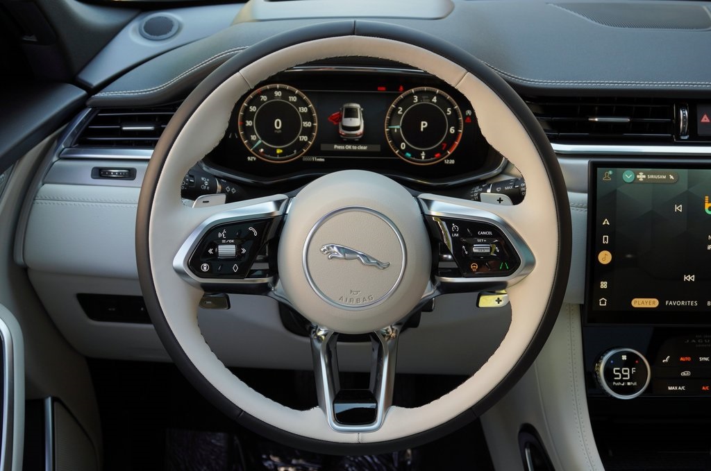 2026 JAGUAR F-PACE - Image 15