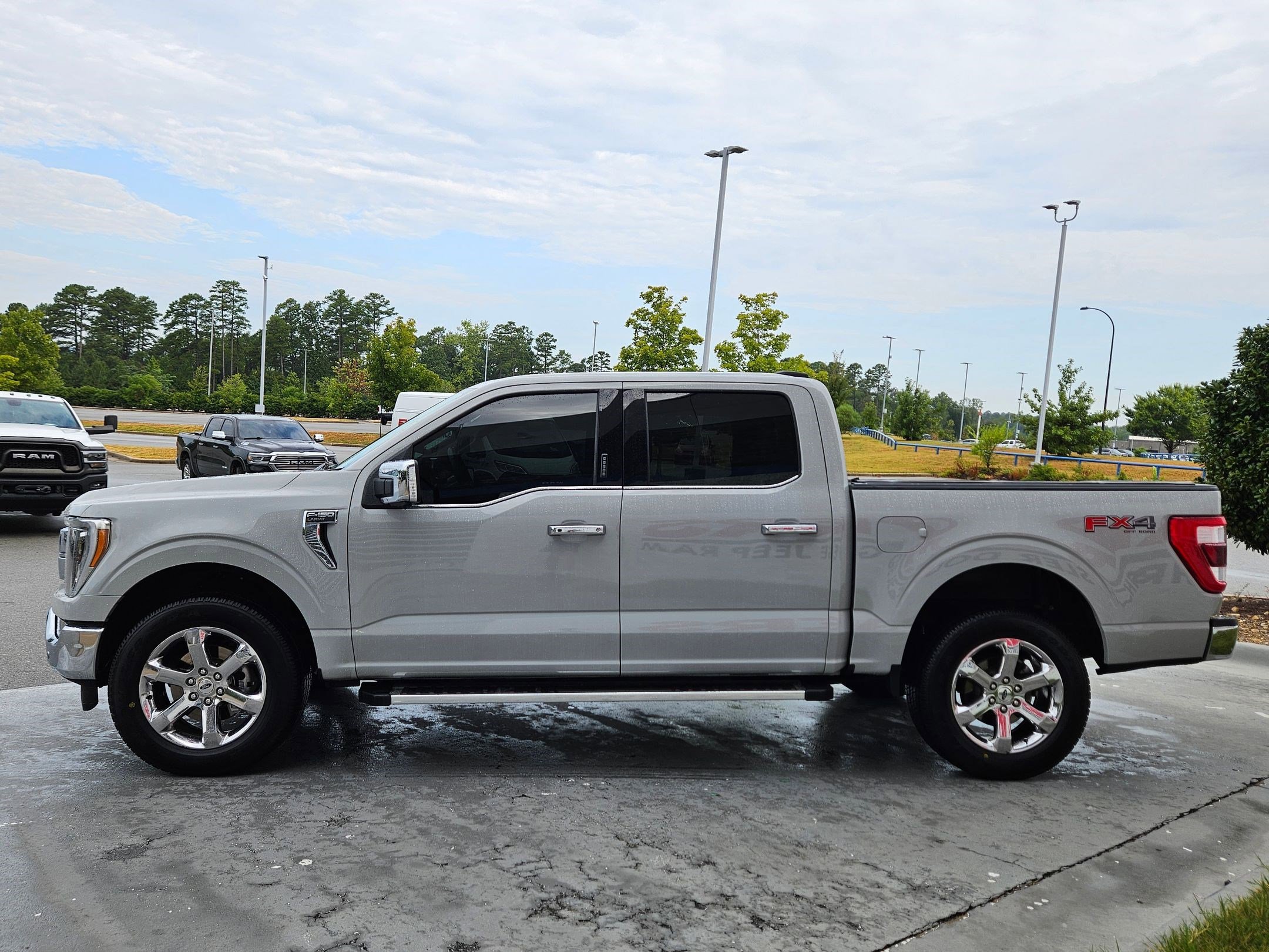 2023 Ford F-150 Lariat photo 4