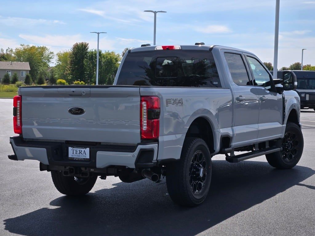 2026 Ford F-350 XLT photo 10