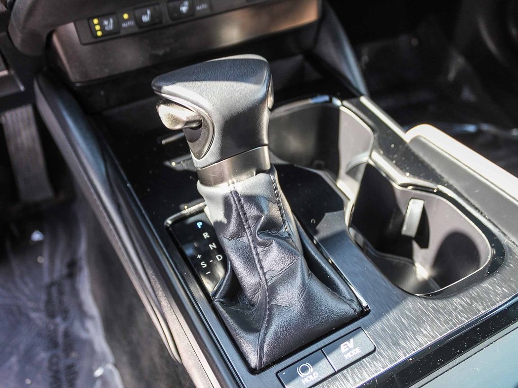 2023 Lexus ES 300h photo 21