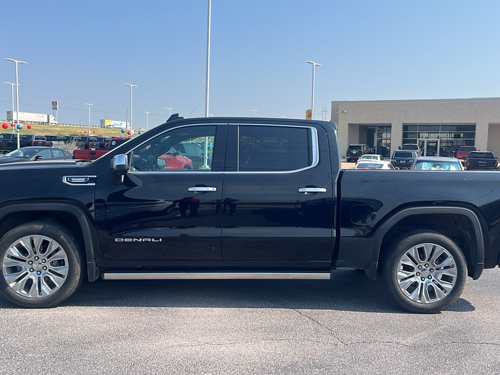 2021 Gmc Sierra 1500 Denali photo 2