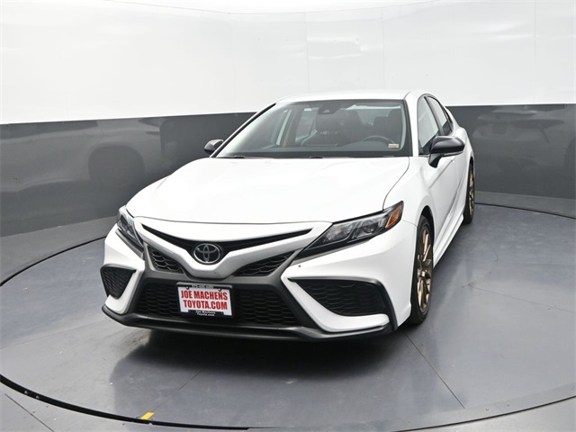 2024 Toyota Camry SE photo 2