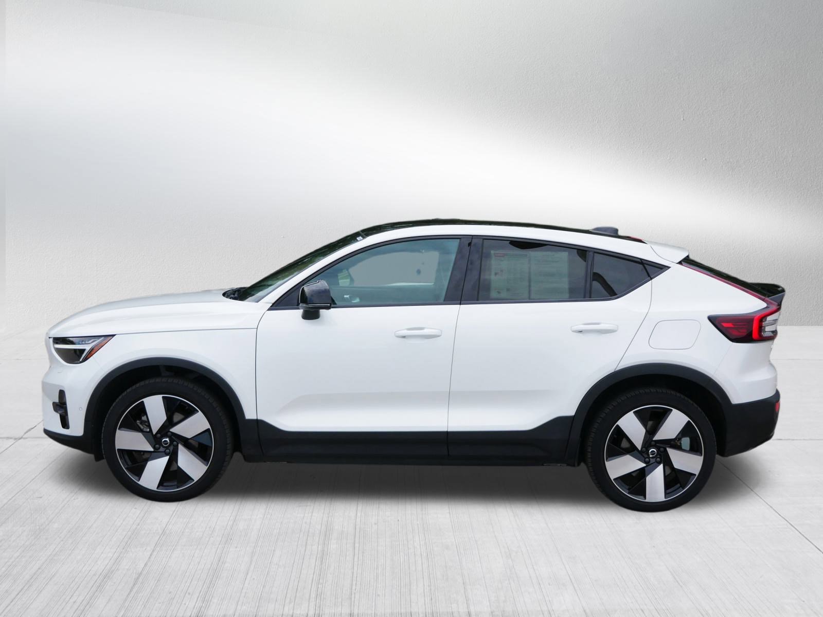 2023 Volvo C40 Recharge Ultimate photo 4