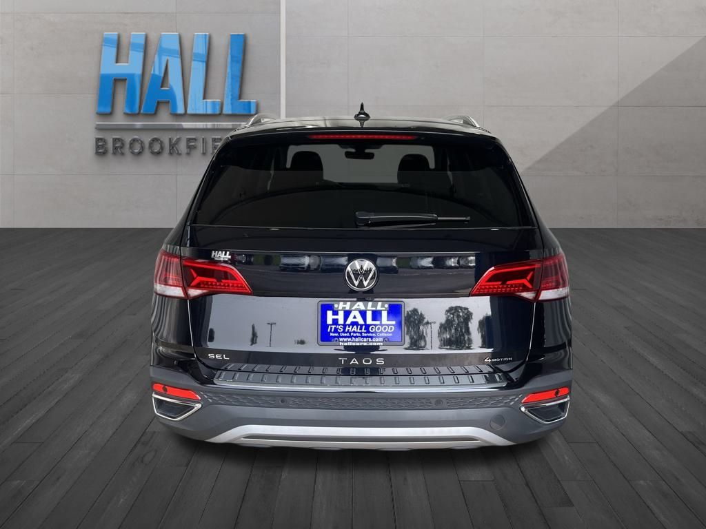 2022 Volkswagen Taos SEL photo 4