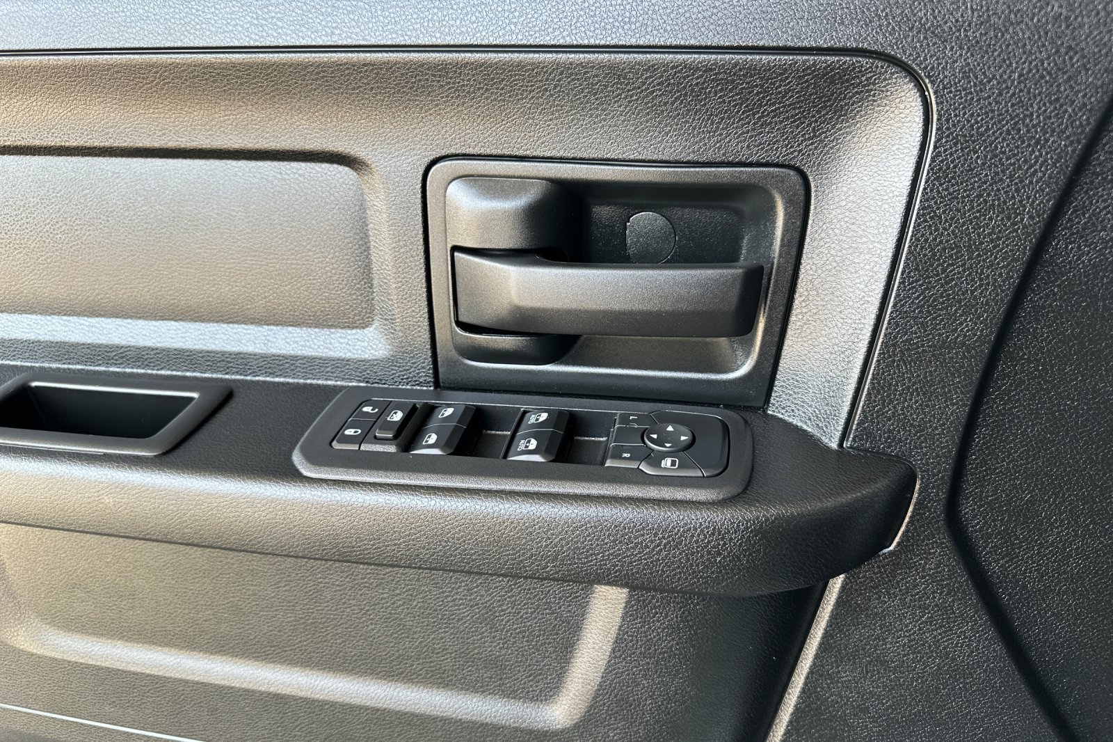 2025 Ram 3500 Tradesman photo 11