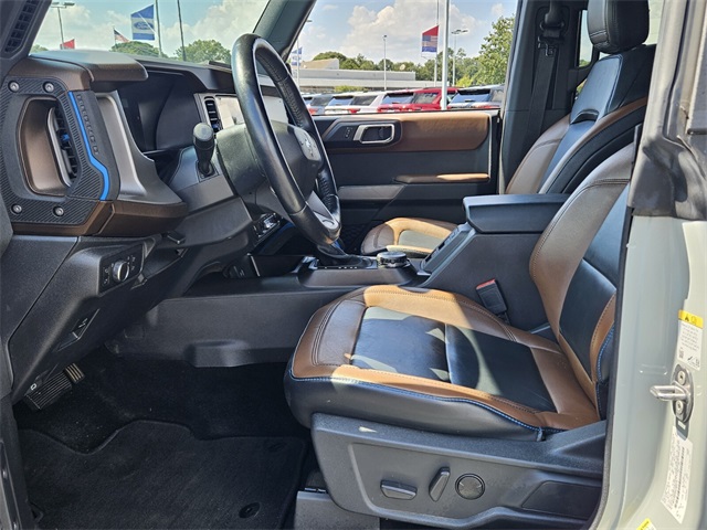2022 Ford Bronco Outer Banks photo 10