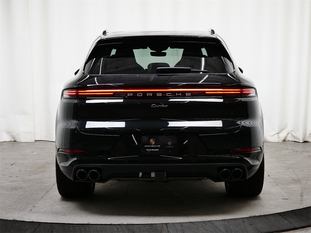 2025 Porsche Cayenne E-Hybrid Turbo photo 6