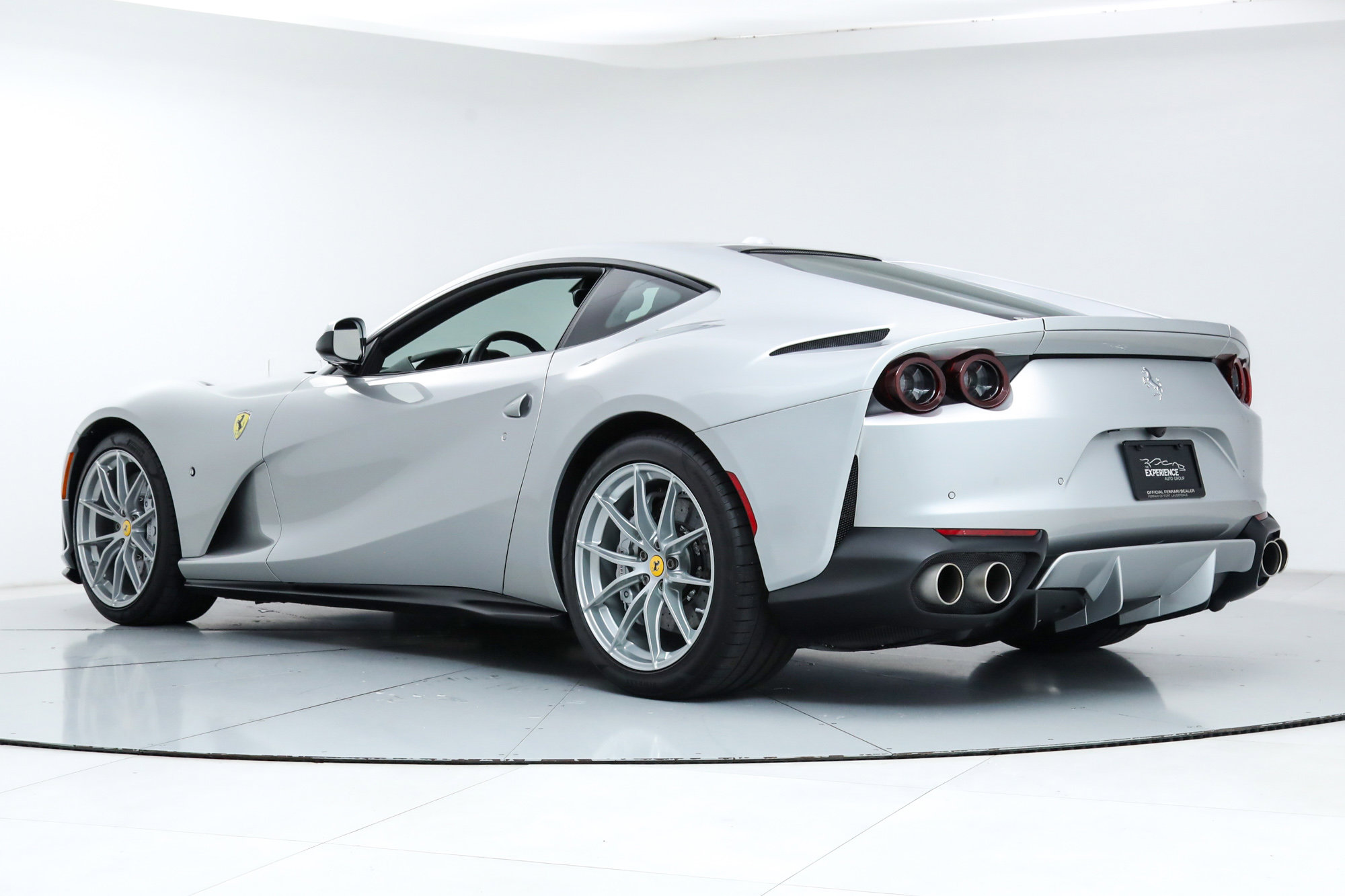 2019 Ferrari 812 Superfast photo 7