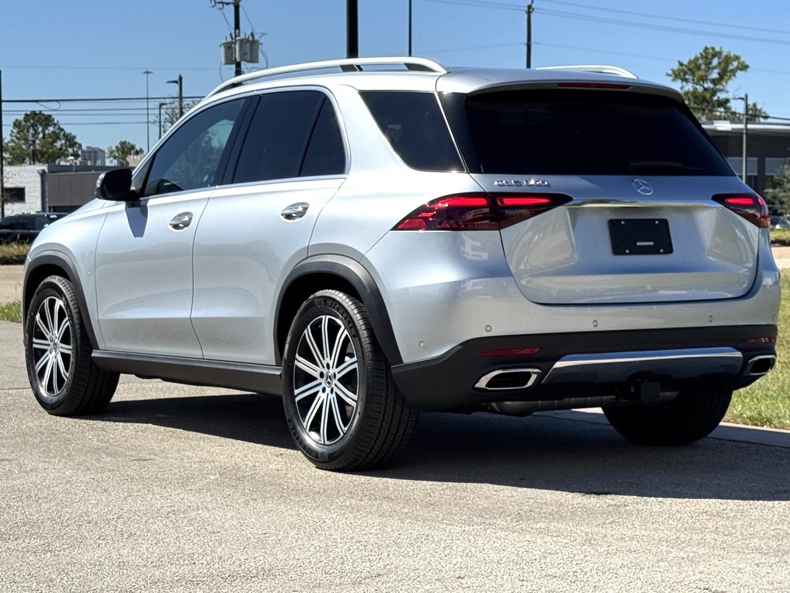 2026 Mercedes Benz GLE 350 photo 3