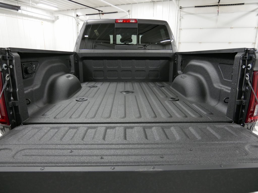 2025 Ram 3500 Big Horn photo 6