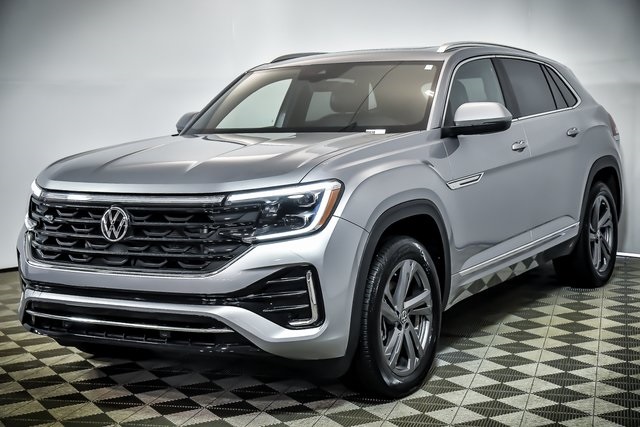 2024 Volkswagen Atlas Cross Sport SEL R-Line photo 2