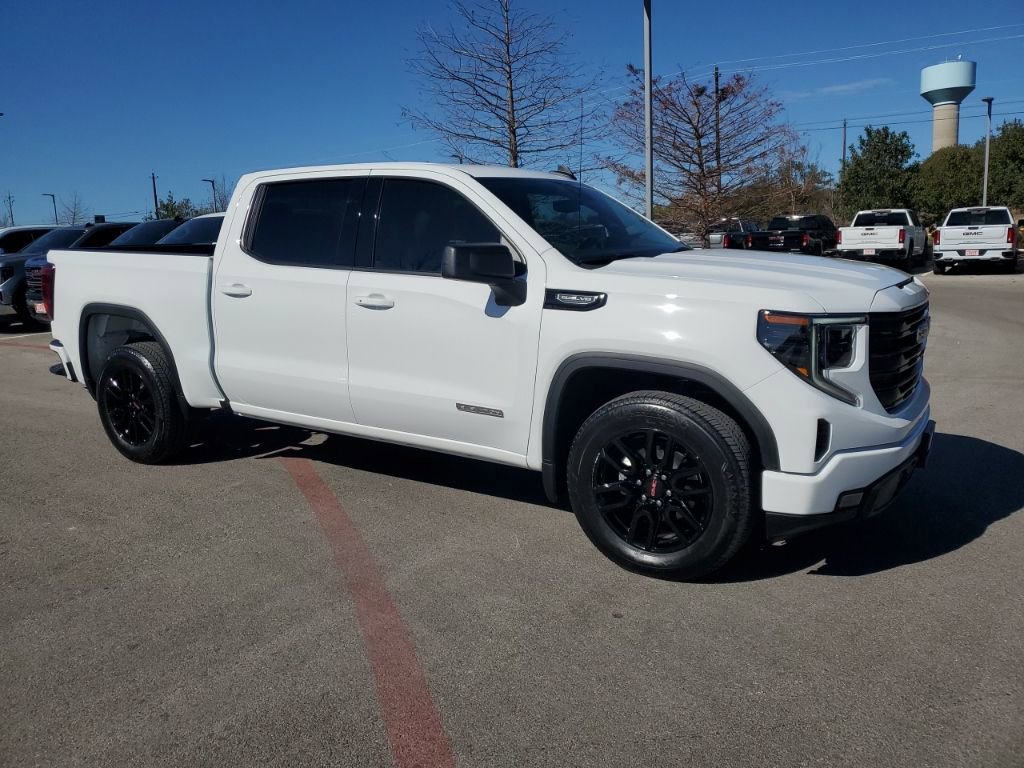2026 GMC Sierra SLE's photo