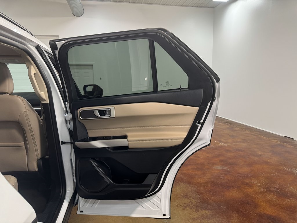 2023 Ford Explorer XLT photo 58