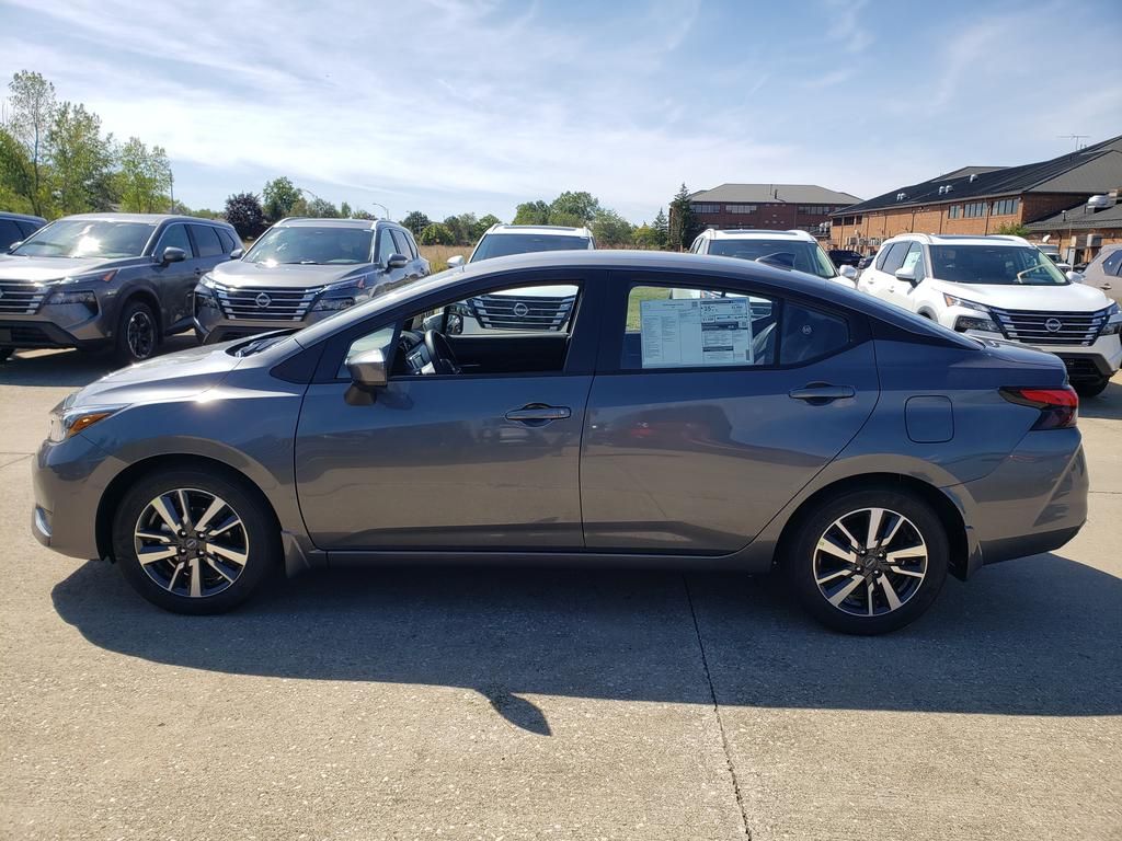 2025 Nissan Versa SV photo 3