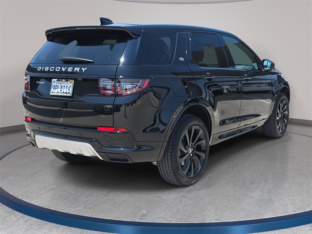 2025 Land Rover Discovery Sport S photo 4