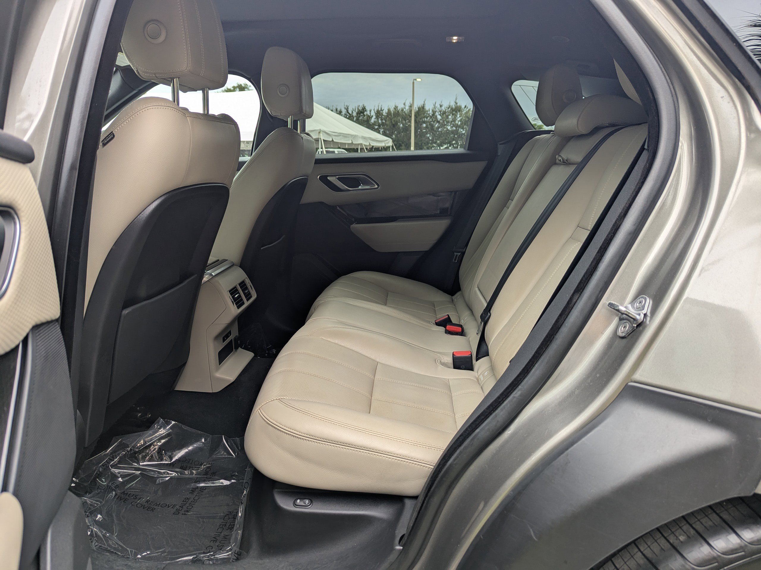 2021 Land Rover Range Rover Velar R-Dynamic S photo 17