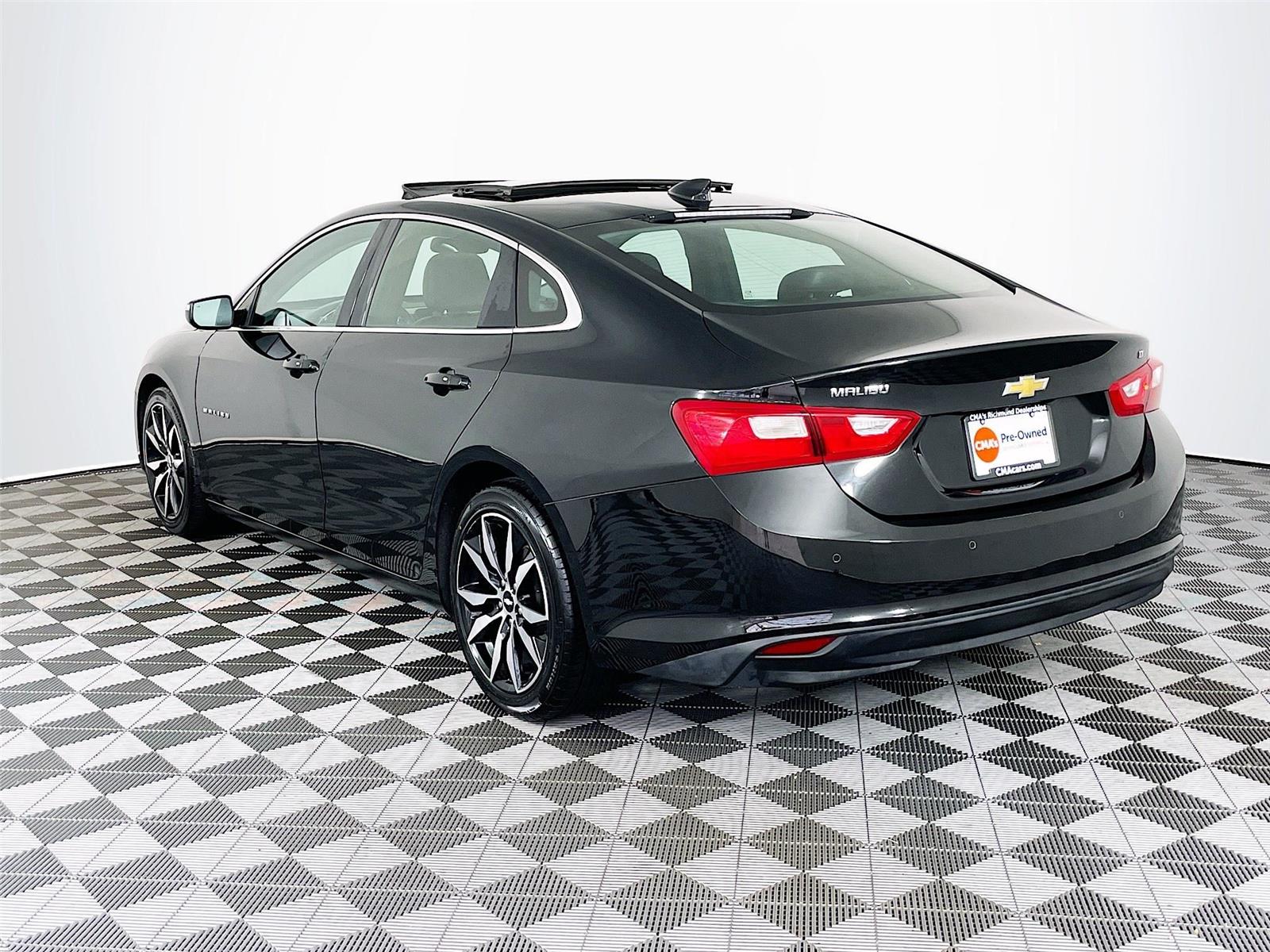 2018 Chevrolet Malibu 1LT photo 3