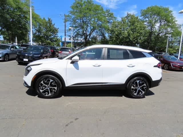 2023 Kia Sportage EX photo 3