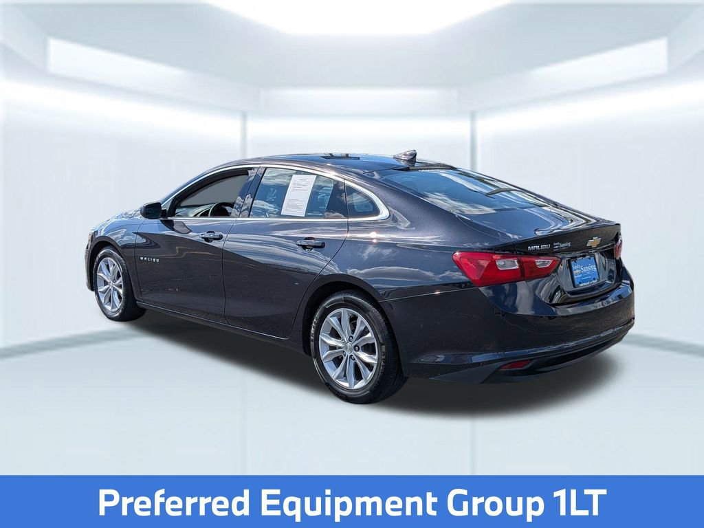 2023 Chevrolet Malibu 1LT photo 2