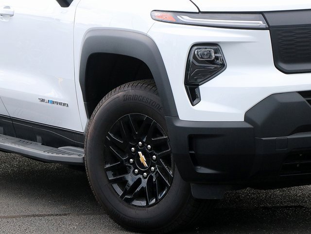 2024 Chevrolet Silverado EV Work Truck photo 3