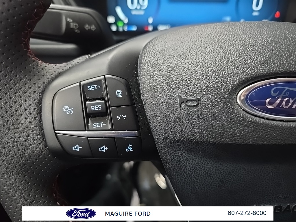 2023 Ford Escape ST-Line Select photo 20
