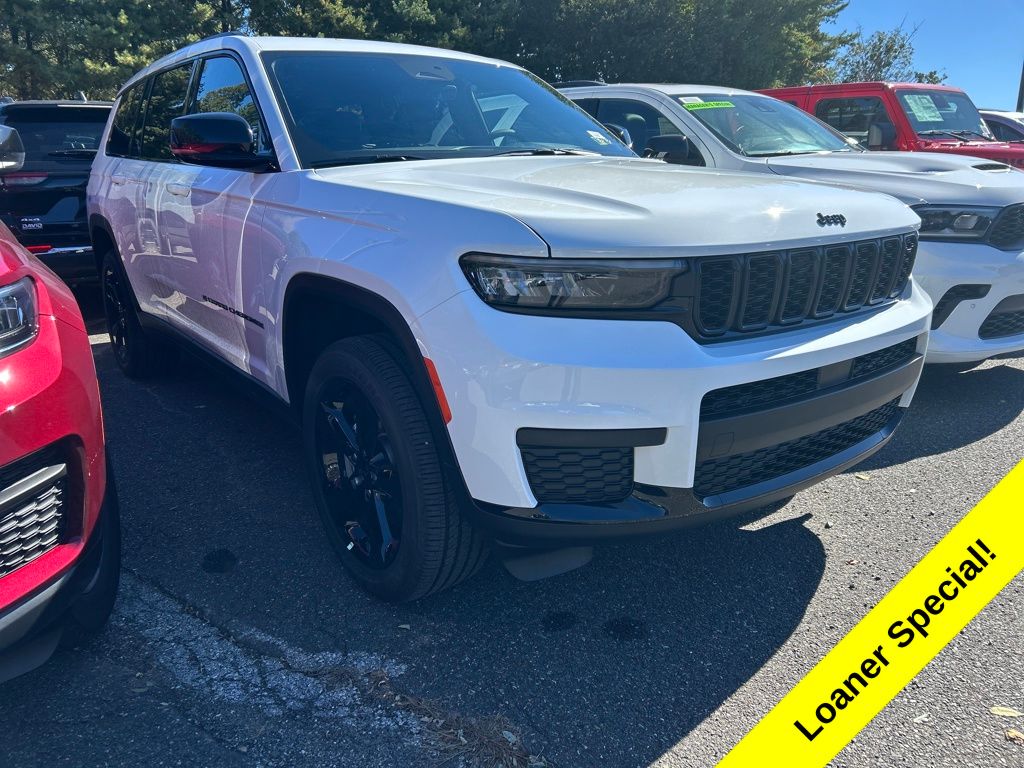 2025 Jeep Grand Cherokee L Altitude's photo