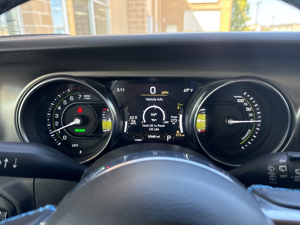 2023 Jeep Wrangler Rubicon 4xe photo 10