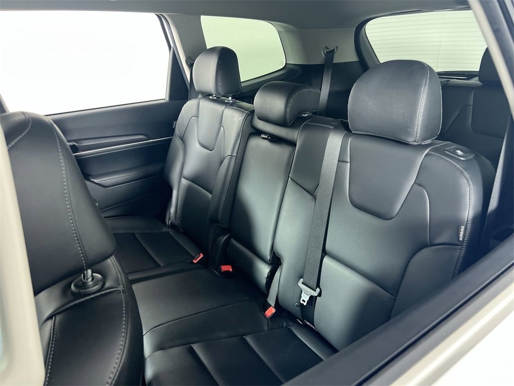 2025 Kia Telluride LX photo 24